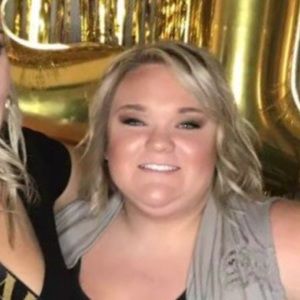 Meet your Posher, Alyxis